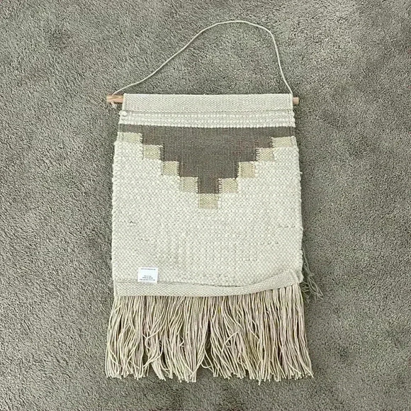 Macrame wall decor - Picture 2 of 4